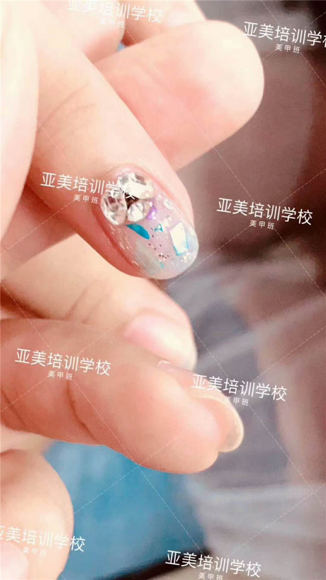 亚美化妆培训学校